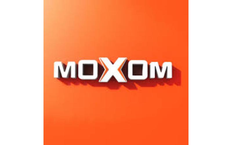 MOXOM logo